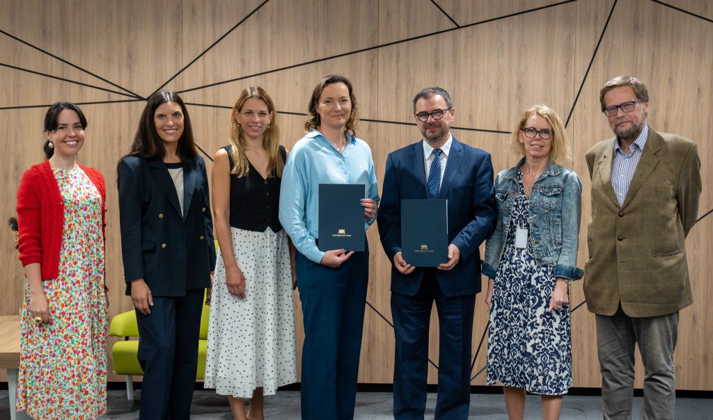 Uniwersytet VIZJA rozpoczyna współpracę z Fundacją Edukacji Społecznej