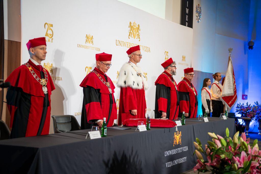 Tradycja, nauka i wspólna przyszłość. Uroczysta Inauguracja Roku Akademickiego 2026/2027 na Uniwersytecie VIZJA